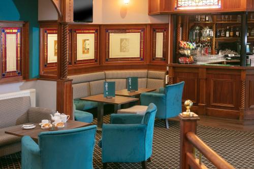 Best Western Woodlands Hotel - image 10