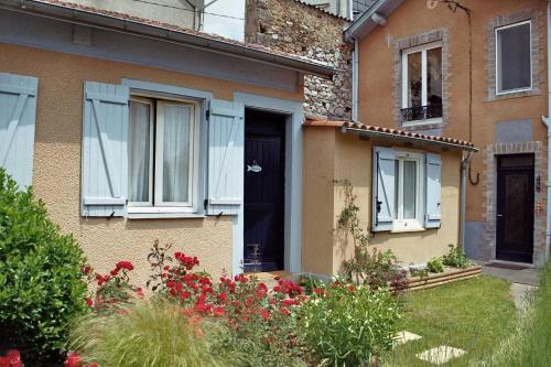 Entrance, Chambre d'Hotes - l'Ephemere in Limoges