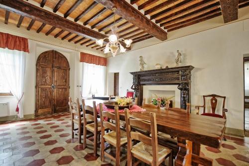  Villa Capolona by PosarelliVillas in Calbenzano