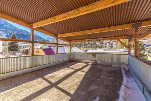 Lotus Mountain Suites - East Suite - image 2