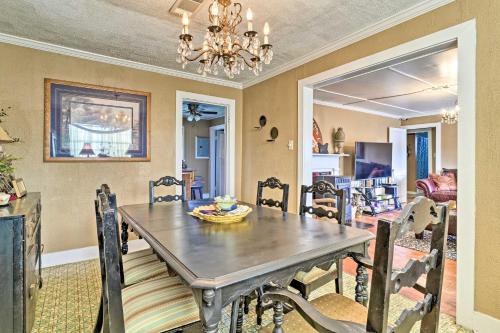 Oxford Home on Private Land Less Than 7 Mi to Dtwn! Oxford Home on Private Land Less Than 7 Mi to Dtwn!