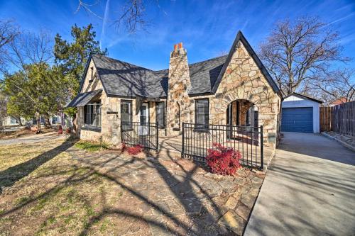 Lawton Home about 5 Mi to Fort Sill! in Lawton, USA