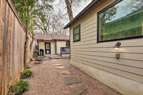 Eclectic Austin Bungalow Central Location!