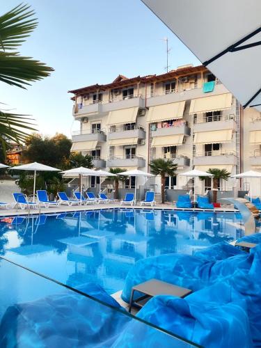 Hotel Beach Restaurant Fabio in Qazim Pali