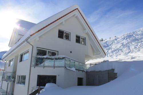  Moderne 3-Zimmerwohnung, an Skipiste, mit Aussicht, Pension in Flumserberg bei Weisstannen