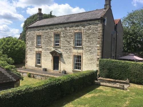 B&B Bath - The Hole in the Wall, Midsomer Norton, Nr Bath & Longleat - Bed and Breakfast Bath