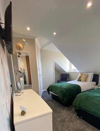  Triple Room with Private Bathroom image 10