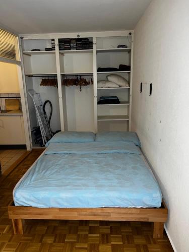 Beautiful Large Studio in center of Geneva Free Wifi, Genewa (zdjęcie 3)
