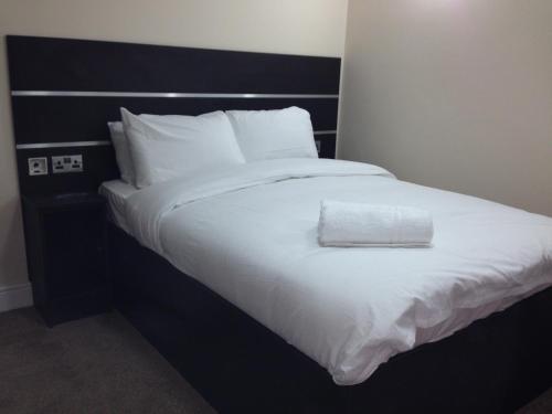 New Globe Hotel