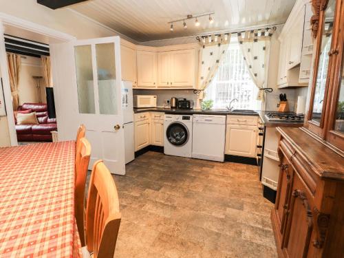 Scotch Hall Cottage - image 12