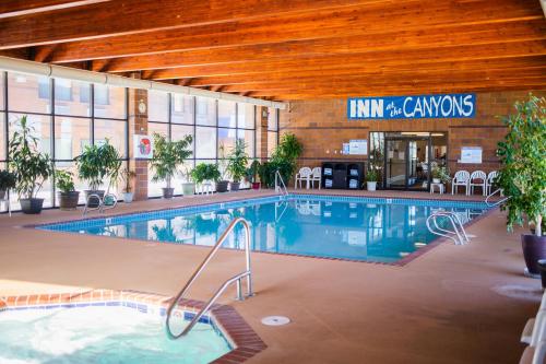 Inn at the Canyons