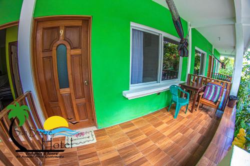 Balcony/terrace, Sun Breeze Hotel in El Remate