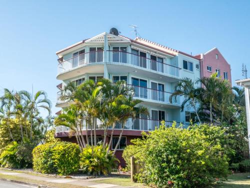 Apartment room in Explorer Cove Unit 6 31 Kennedy Pde