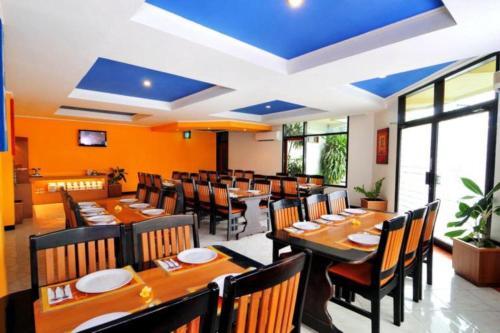 Restaurant, The Yani Hotel Bali in Denpasar