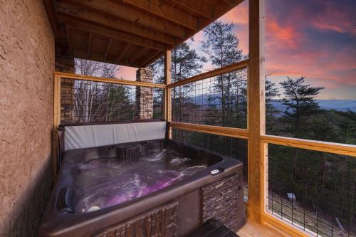 Mountain JERNE cabin in Sevierville, USA