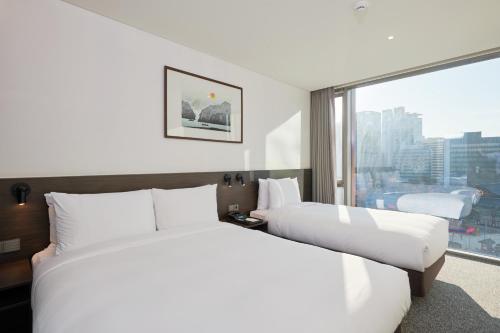 Nine Tree Premier Hotel Insadong Myeongdong