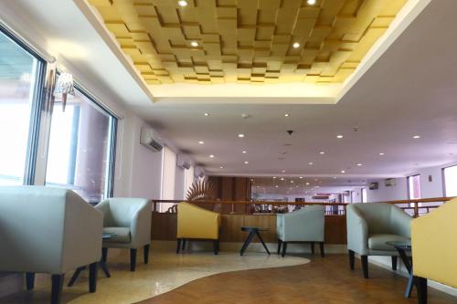 Bar/lounge, Jakarta Airport Hotel in Soekarno-Hatta International Airport