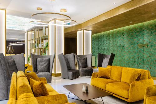 Emerald Downtown Luxury Suites by Continental Group, Budapest (photo 3)