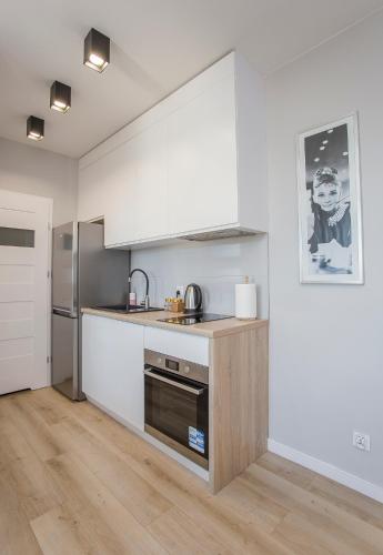 Urban Jungle - Grey Apartment