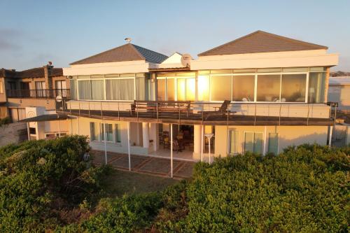 Buitenkant, Soul Searchers in Jeffreys Bay