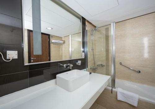 Pearl Swiss Hotel, Dubai (photo 6)