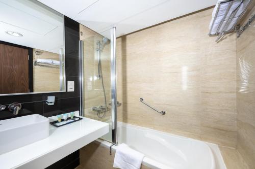 Pearl Swiss Hotel, Dubai (photo 9)