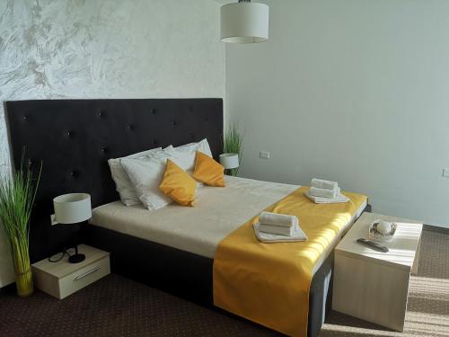 Hotel Bor - main image