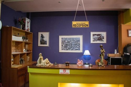 โรงแรมเอปิดามี (Hotek Epidami) in คาชาร์