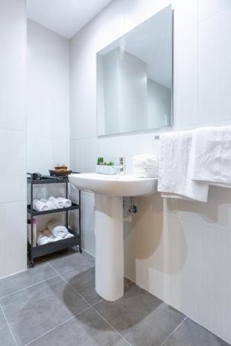 Unamuno by Bilbao Living, Bilbao (photo 10)