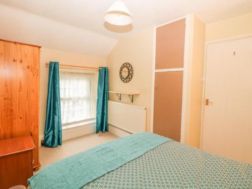 Pine Cottage, Bakewell (photo 9)