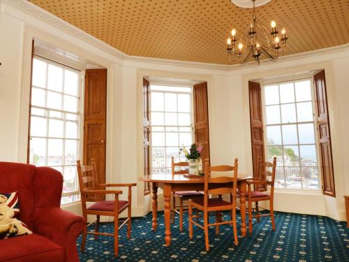 Exmouth Ilfracombe - image 11