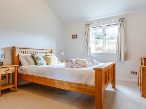 2 Lake View Looe - image 6
