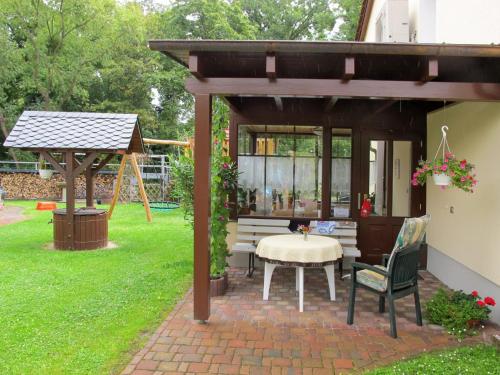 Apartment Am Burgberg by Interhome in Eilenburg