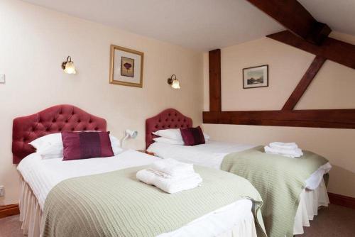 Low Croft Cottage - image 4
