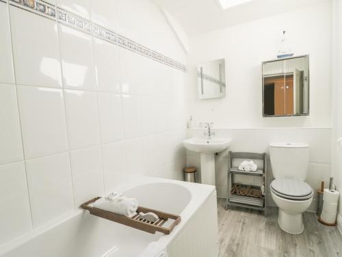 Marsh Villa Wigton - image 10