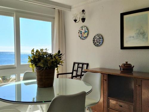 Apartment Turia Playa by Interhome in بينيدورم-كوستا بلانكا