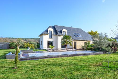 LE HAMEAU DE BIZOLE - Magnifique Maison contemporaine avec piscine chauffée - Location saisonnière - Saint-Nolff