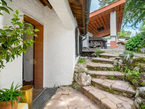  Holiday Home Casa del Pittore by Interhome in Reno Di Leggiuno