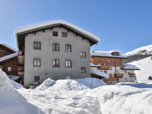  Apartment Benny-2 by Interhome in 23041 Livigno