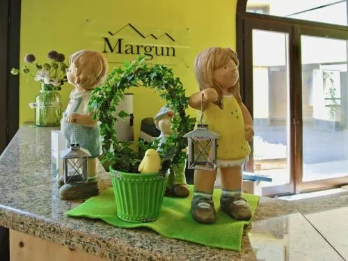 Apartment Residenza Chesa Margun 45-3 by Interhome in Surlej, Schweiz