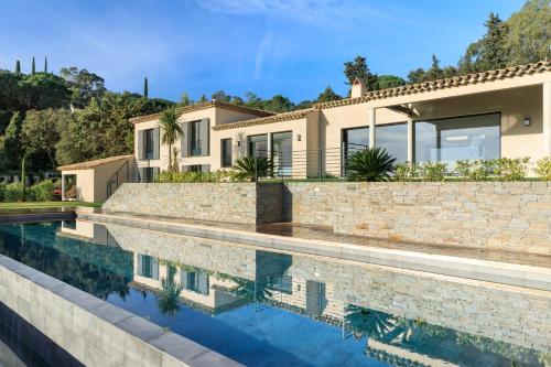 Villa Cousinade 5 Chambres gîte à louer Cavalière