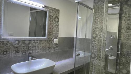 Ванна кімната, La Maison2 in Мондрагоне