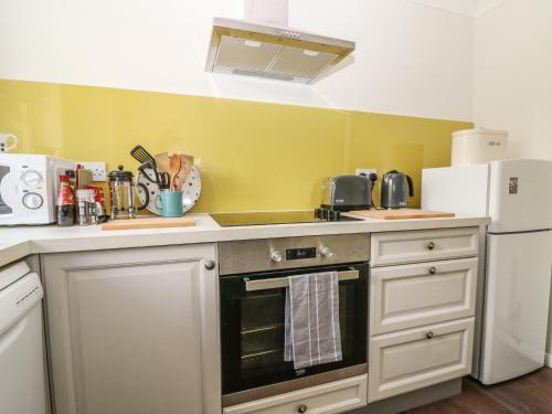 Little Yaffle Dover - image 13