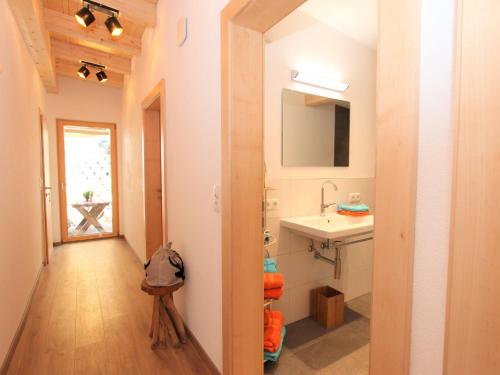 Apartment Anita-2 by Interhome in Zell am Ziller