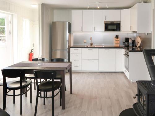 Holiday Home Nesholmen by Interhome in Лаєрвік