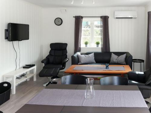 Holiday Home Nesholmen by Interhome in Лаєрвік