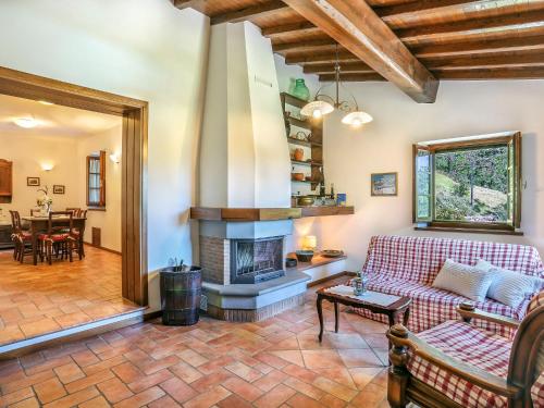 Holiday Home Le Bore - CNG122 by Interhome in Molazzana