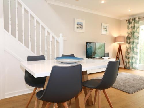 Breeze Cottage - image 3