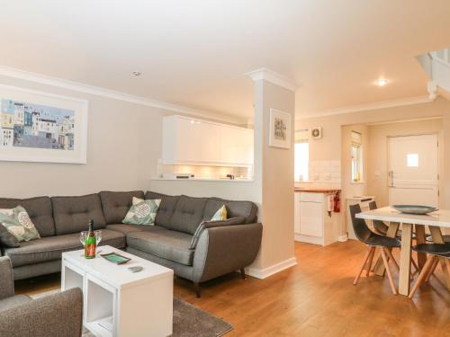 Breeze Cottage - image 10