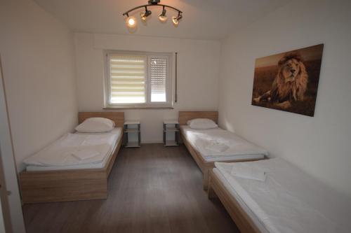 Schöne 3 Zimmer Wohnung in Wangen, Štutgart (fotografie 6)